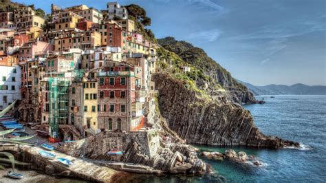 Italy Landscape City House Building Water Wallpaper City