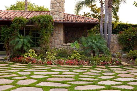 Florida Patio Backyard Curb Appeal Concrete Edging Gallery ... Front yard curb appeal ideas for selling your home.