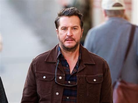 American Idol's Luke Bryan calls out Lionel Richie for 'lying and