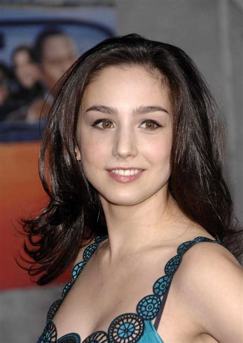 Molly Ephraim Nude Pictures Present Her Magnetizing Attractiveness The Viraler