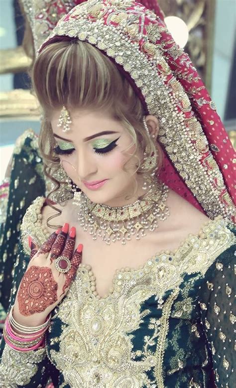 Kashees Beauty Parlour Bridal Make Up Beautiful Wedding Makeup Indian Bridal Hairstyles