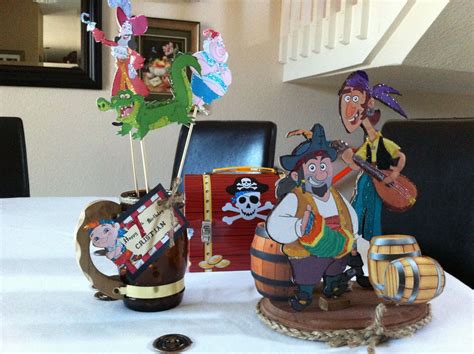 Join jake and his crew along with wendy, michael, and john as they try to recover the lost storybook pages! Jake and the Neverland pirates table decor | Pirate theme ...