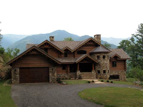 This cozy log home is the quintessential 'cabin at the lake' that family memories are. Luxury Carolina Log Home - North Carolina Mountain Estate ...