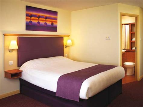Don't worry, if you have a heavy suitcase and your room is on the top floor, there is an elevator. Premier Inn opens at Stansted airport