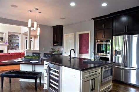 Check spelling or type a new query. Island With Built-In Appliances in Transitional Eat-In ...