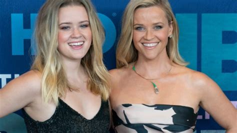 Reese Witherspoon And Daughter Ava Elizabeth Phillippe Twins At Age 21