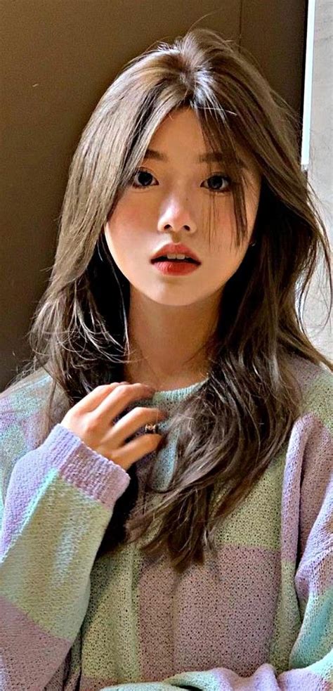 50 Cute Hairstyles With Curtain Bangs Korean Hairstyle With Bangs