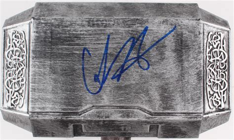 Chris Hemsworth Signed Replica Thor Hammer Beckett COA Pristine Auction