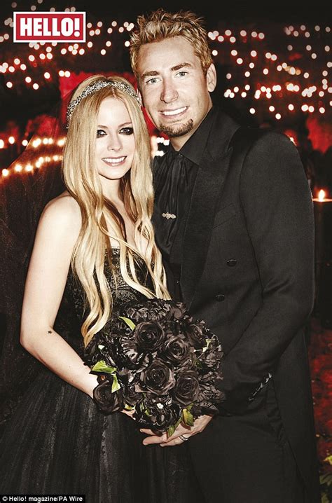 Avril Lavigne And Chad Kroeger Open Up On Their Goth French Wedding Daily Mail Online