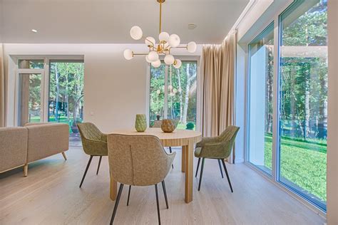 Edwards insurance agency wants to make sure you protect what you've worked hard for. How to find rental home | Renters insurance | Greenville SC