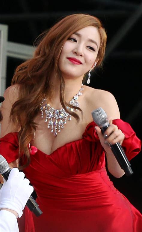 girls generation tiffany stuns fans with sexy red dress at performance snsd gg s