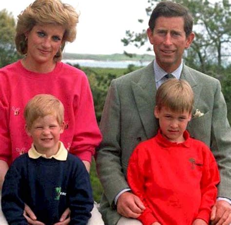 Frischen wind in die monarchie bringen. Biografin: Queen Mum soll Tochter einer Köchin gewesen ...