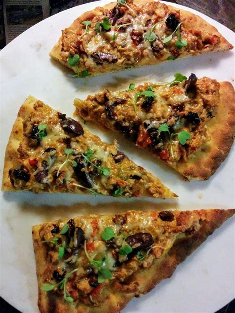 Preheat a cookie sheet in a hot oven: Chicken Primavera Parmesan Pizza - Recipe Spree by Cucina ...