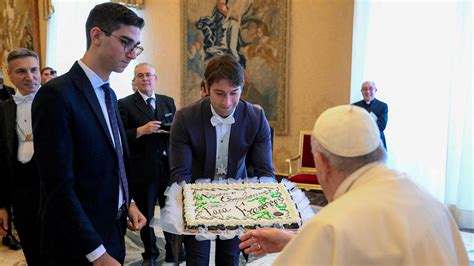 El Papa Francisco Encabezó Un Acto En El Día De Su Cumpleaños 86