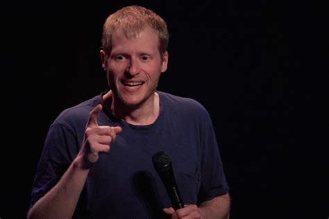 Quoi faire à montréal et au québec? Gratuit Humoriste Simon | HumourLa