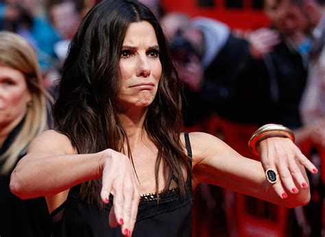 Man Accused Of Stalking Sandra Bullock Charged With Stockpiling Guns Gma News Online
