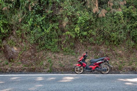 165 Kilometer Motorcycle Adventure Over Vietnams Hải Vân Pass There