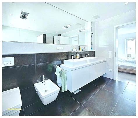 Die folgenden zahlen können ihnen immerhin als ungefährer richtwert gelten: Badezimmer Ideen Neubau | Badezimmer neubau, Kosten ...