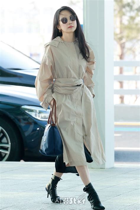 8 Best Female Idol Airport Fashion Outfits Of March 2018