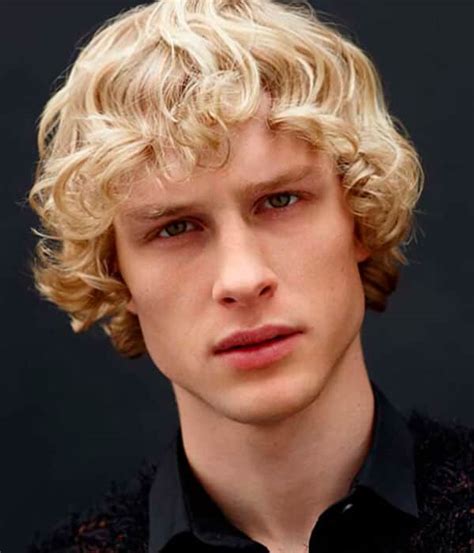 30 Shaggy Hairstyles For Men To Explore In 2024