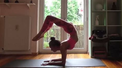 Flocke Hot Yoga Liver Meridian Yin Yoga Affirmations Day Youtube