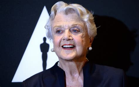 Angela Lansbury Hits Back At Criticism Of Her Sexual Harrasment Comments