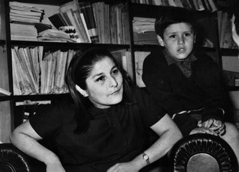 Ver más ideas sobre la voz, la voz de america, mercedes. Mercedes Sosa y su hijo Fabián Matus | La voz de america ...