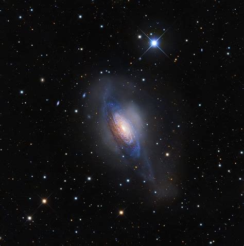 Ngc 3521 Is A Flocculent Spiral Galaxy Located Around 26 Million Light