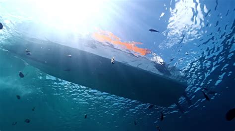 Schiff Unter Wasser Stock Videos Und B Roll Filmmaterial Getty Images