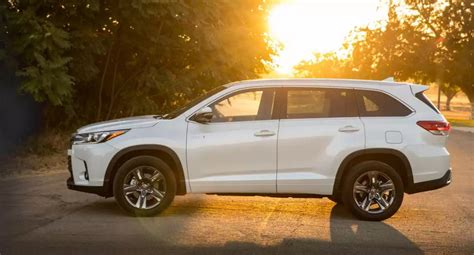 Looking for an ideal 2018 toyota highlander? 2018 Toyota Highlander Release Date, Price, Specs, Engine ...
