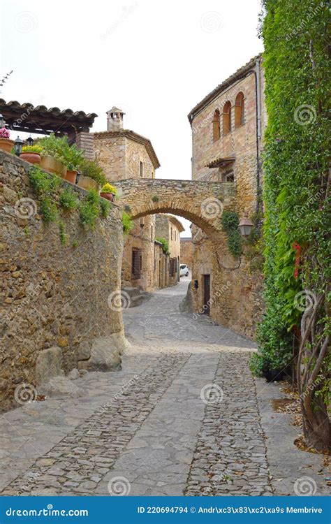 Peratallada Medieval Town Gerona Stock Photo Image Of Houses
