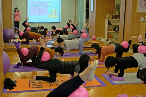 Maybe you would like to learn more about one of these? 助力产后康复!爱博恩&母乳爱开展产后瑜伽公益活动 | 新闻资讯 | 顺德爱博恩妇产医院,爱博恩妇产医院官方 ...