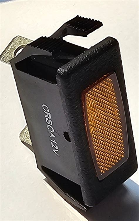 Crs0a12v3m9 Amber 12 Volt Rectangular Indicator Light With Spade Terminals
