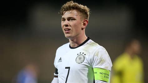 Efter sejre mod sverige og spanien står det danske kvindelandshold nu i en skæbnekamp. Die U21-EM 2017 live im TV, im Livestream und im ...