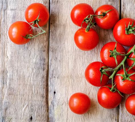 Cyril Lignac Partage Sa Recette De Salade De Tomates Revisit E