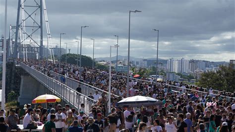 Ponte Hercílio Luz renova potencial turístico de Florianópolis