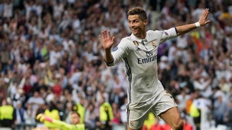 Cristiano Ronaldo Hat Trick Leads Real Madrid To 3 0 Victory Over Atletico