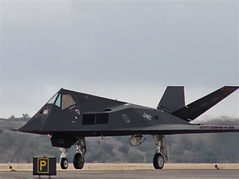 Flown solely by the united states air force, it is a direct descendant of the have blue stealth prototype program. USAF F-117A Nighthawk Stealth Attack Aircraft | Defence ...
