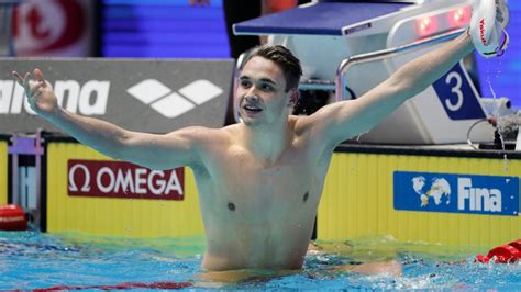 19 Year Old Hungarian Swimmer Shatters Michael Phelps World Record