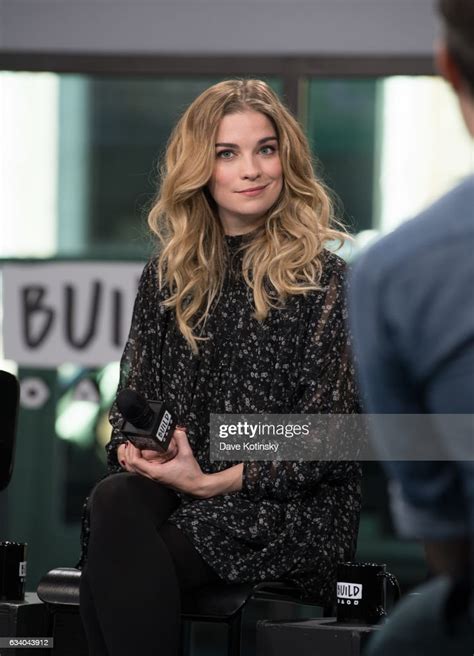 annie murphy visits build series to discuss schitt s creek at build news photo getty images