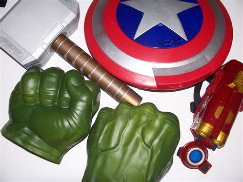 Thoughts on film reviews avengers assemble, marvel's mega blockbuster which teams up iron man, thor, captain america and the hulk. AVENGERS Assemble Roll Play Toys