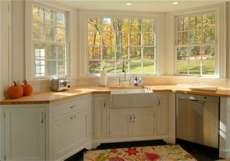 20 Gorgeous Kitchen Designs With Bay Windows Housely