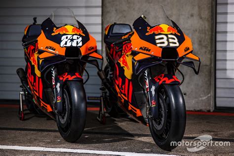 The remaining riders and bikes will be released in the second sale, planned for 9 april 2021. MotoGP: la KTM que llevarán Binder y Oliveira en 2021