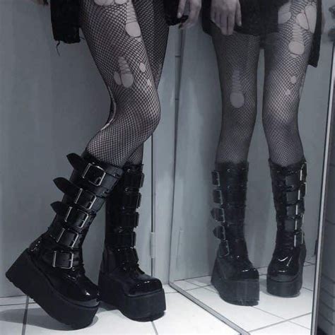 ˗ˏˋ🕊ˎˊ˗ 𝘱𝘪𝘯𝘵𝘦𝘳𝘦𝘴𝘵 𝘤𝘰𝘴𝘮𝘪𝘤𝘨𝘰𝘵𝘩 goth outfit outfit grunge grunge fashion gothic fashion dark