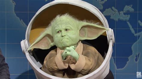 Ο Baby Yoda δίνει συνέντευξη στο Saturday Night Live