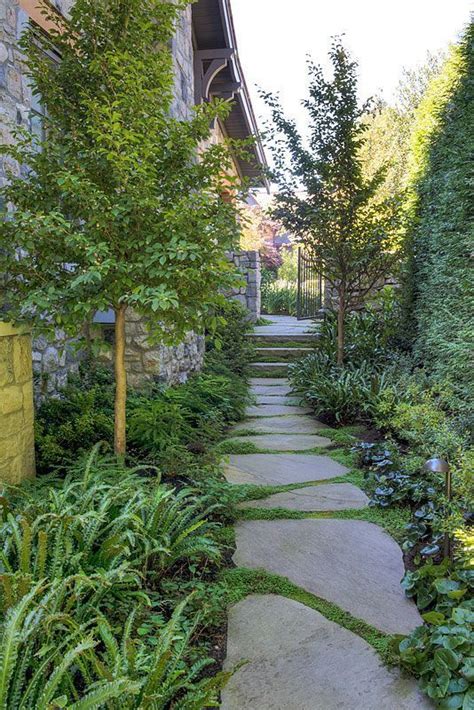 Building A Dream House Narrow Landscaping Inspiration Side Yard