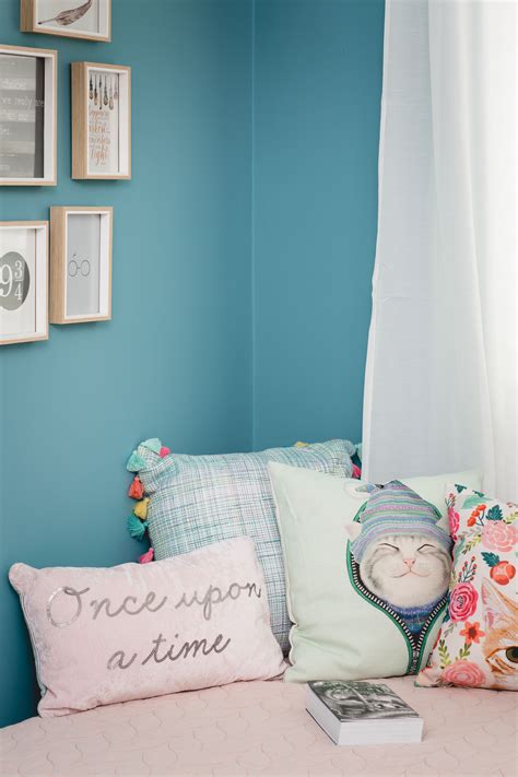 Show your love for harry potter and the wizarding world with these creative decorating ideas for your bedroom, living room and more. HARRY POTTER ROOM DESIGHN . Kids room decor . עיצוב חדרי ...