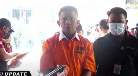 Ferdy Sambo Pakai Baju Tahanan Dan Tangan Diikat Di Rekonstruksi Pembunuhan Brigadir J Kabar