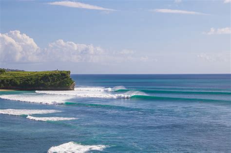 Balangan Beach Waves Surfing Bali Mokum Surf Club