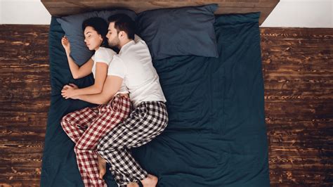 Couple Sleeping Positions Couple Sleeping Positions And What They Says About Your Bonding